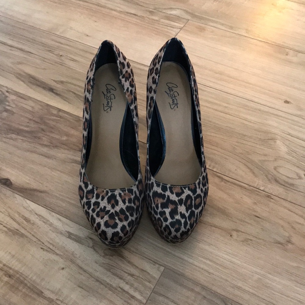 Leopard heels